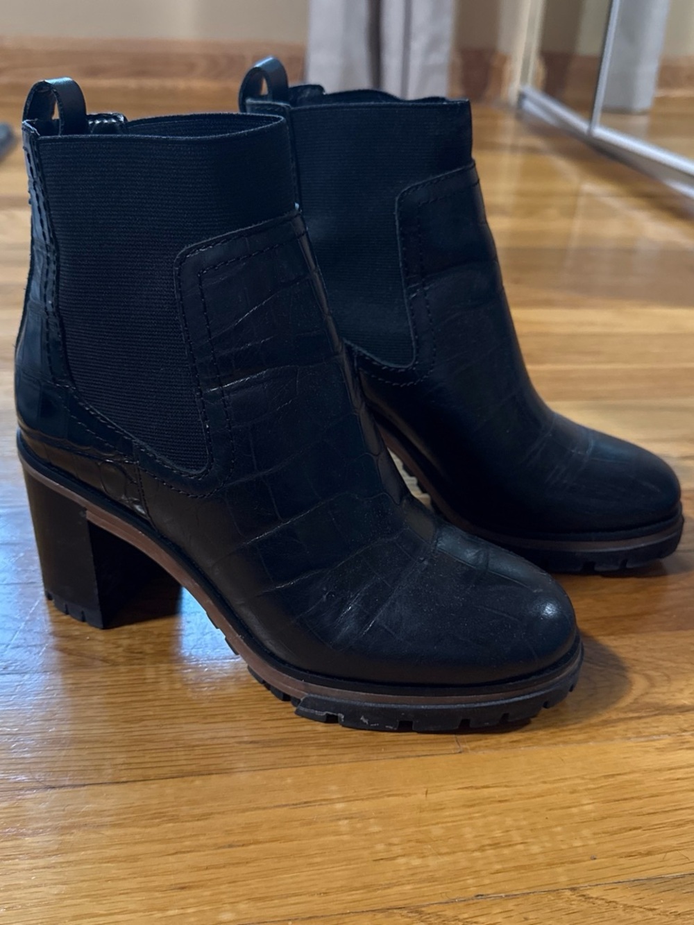 Vince Camuto Black Croc-Embossed Chunky Heel Chelsea Boots